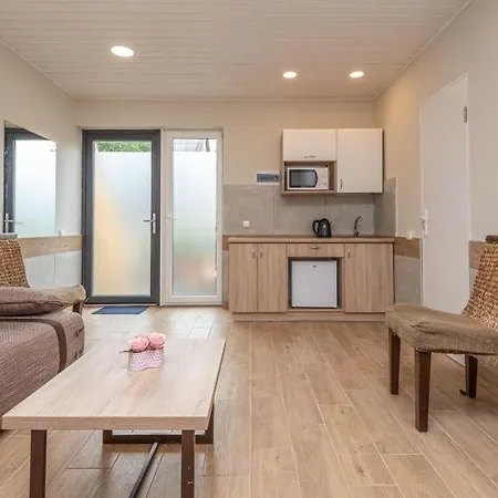 Appartement Dvi Sesutes *