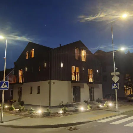 Dvi Sesutes Apartment *
