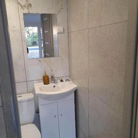 Dvi Sesutes Apartment